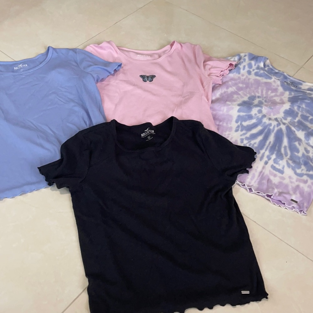 Lot of 4 ribbed Hollister tees